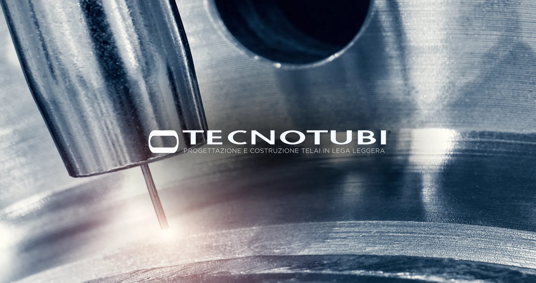 Tecnotubi: immagine coordinata per la meccanica leggera